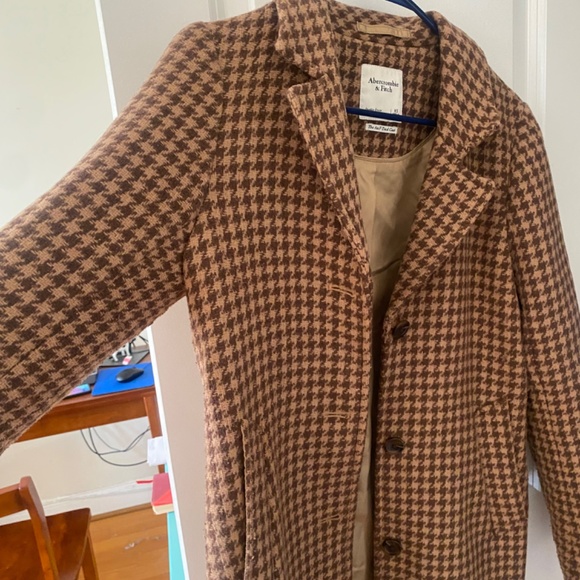 Abercrombie Houndstooth coat - Picture 3 of 3